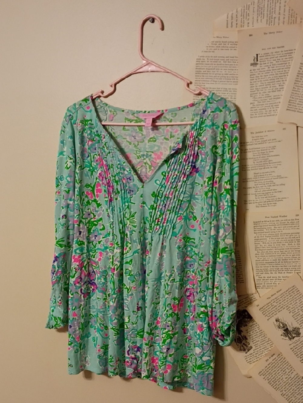 Lilly Pulitzer Women's Medium Top